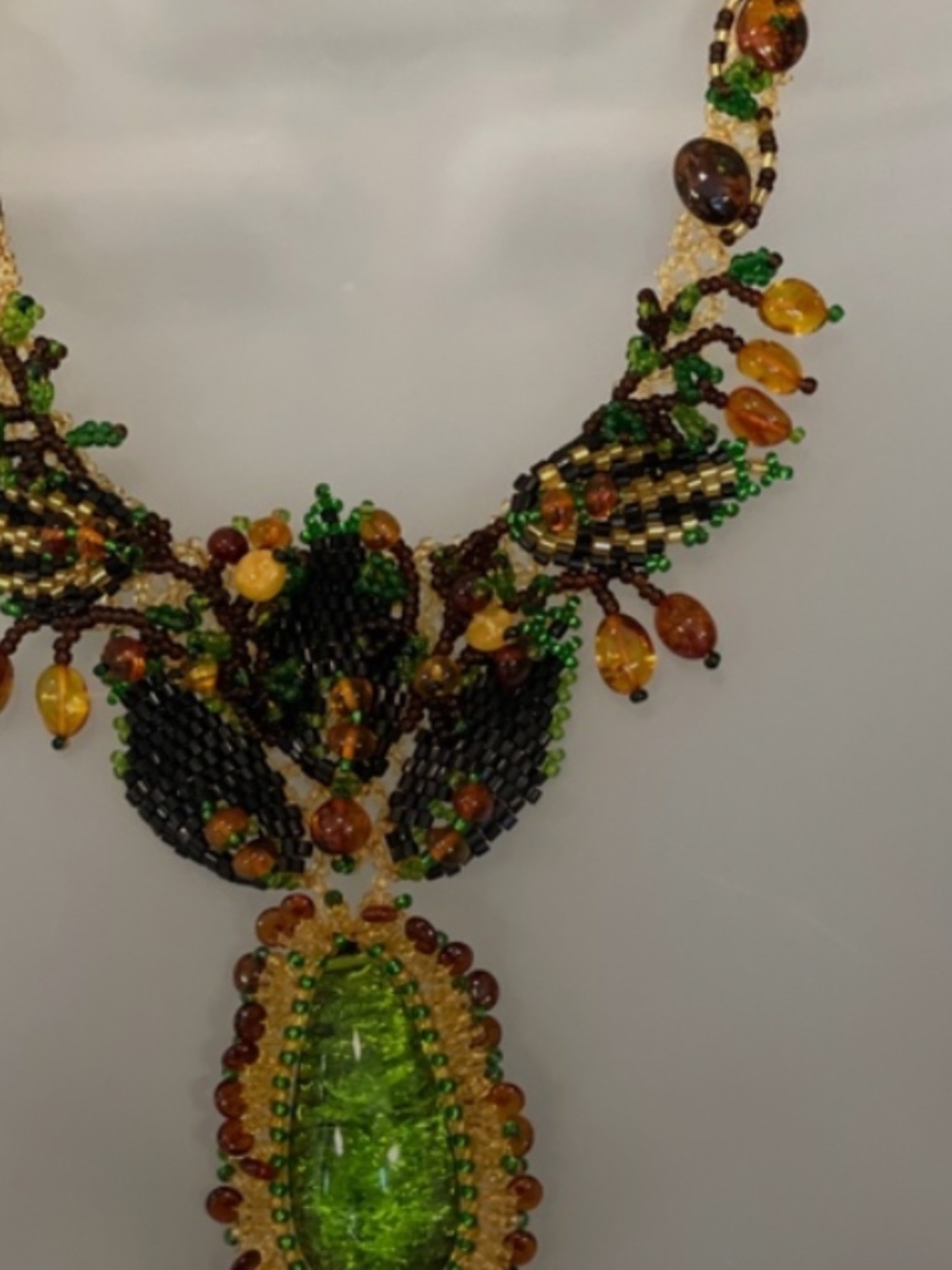 VINTAGE HANDCRAFTED AMBER NECKLACE, NWT